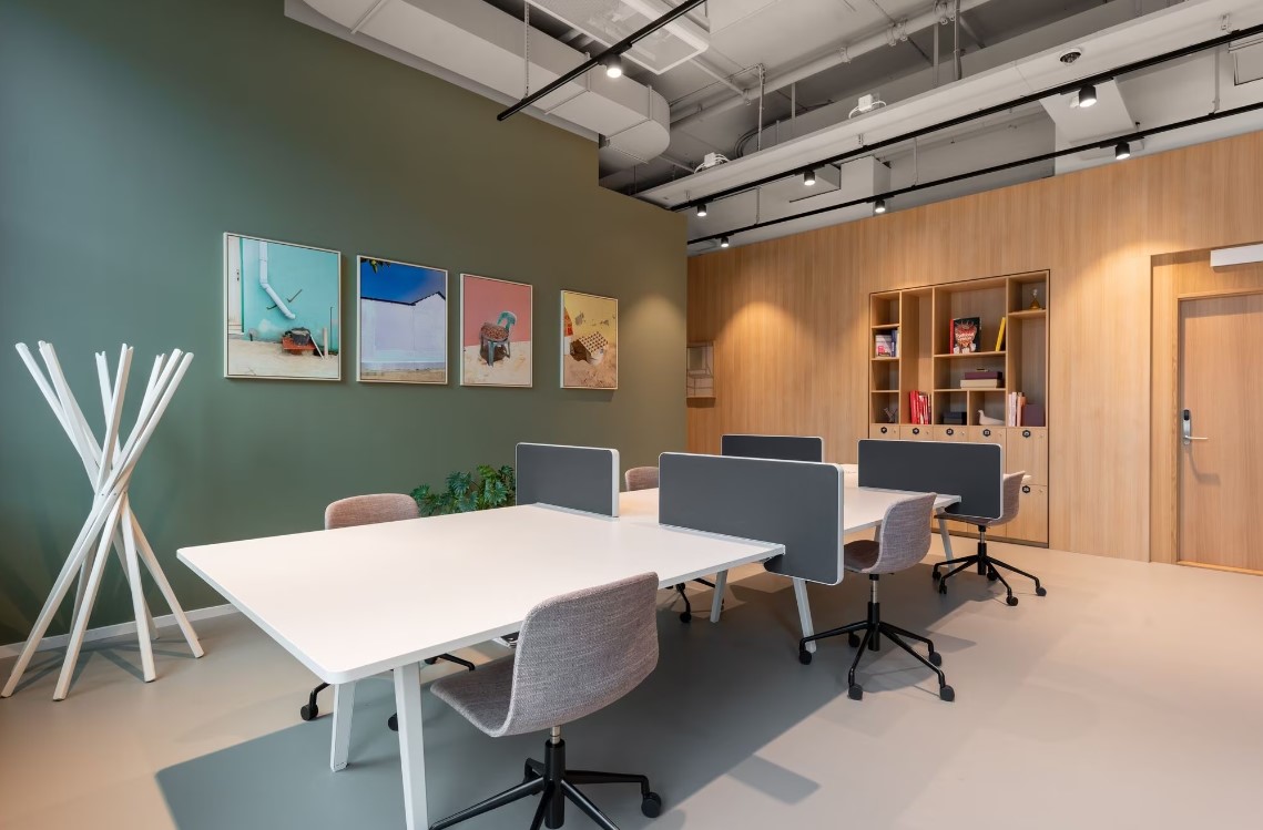 1 Person Private Office