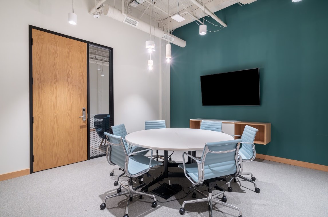 4 Person Private Office