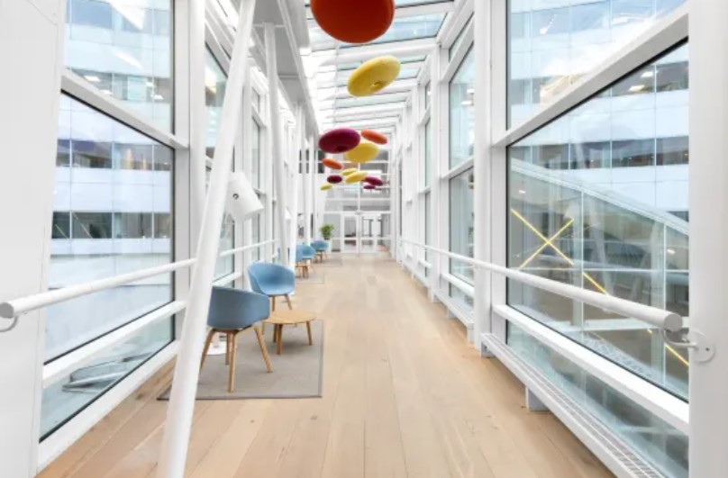 15 Person Private Office