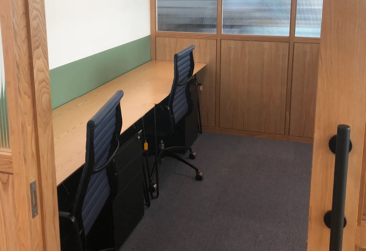 4 Person Private Office