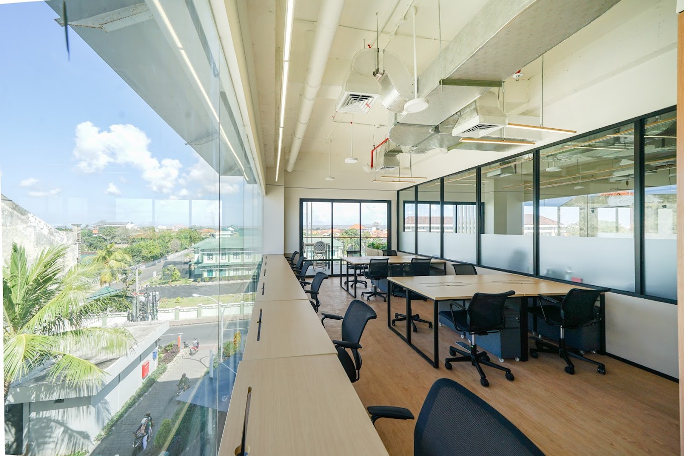 8 Person Private Office