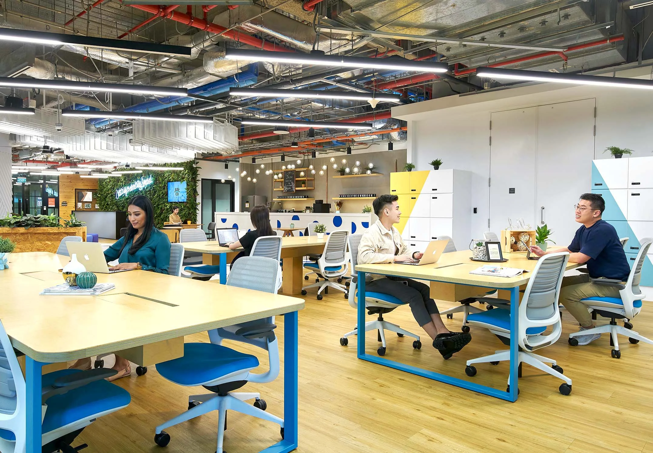 9 Person Coworking Desk