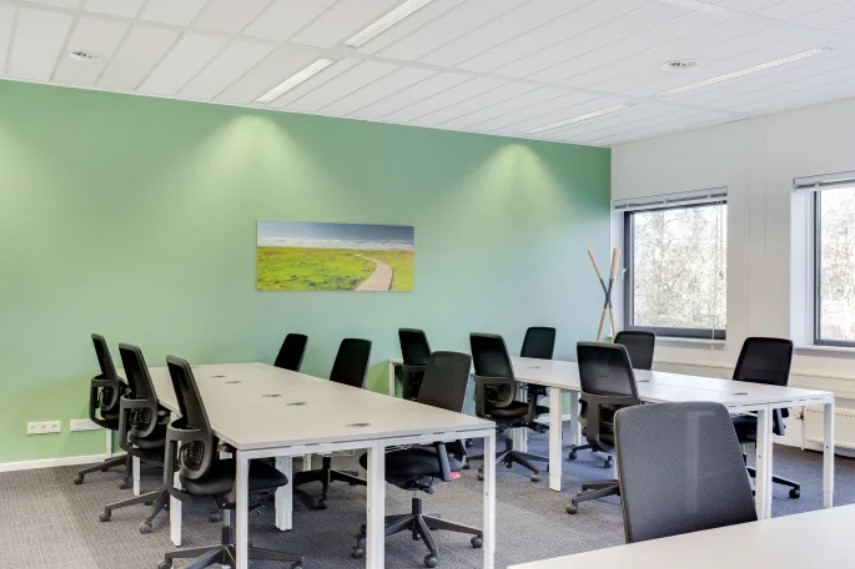 1 Person Private Office