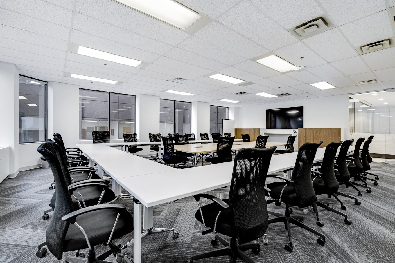 office worker✨ 18 King St E, Toronto, Ontario M5C 1C4 - Office For Rent