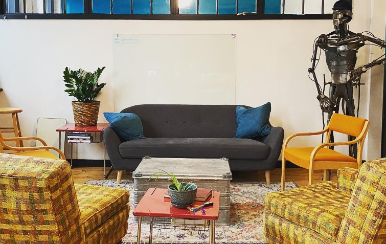 5 Person Coworking Desk