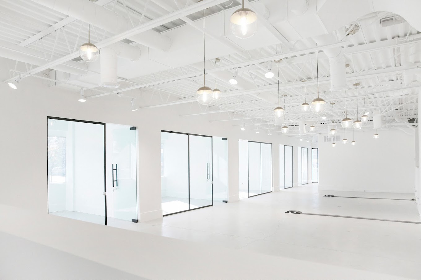 1 Person Coworking Desk