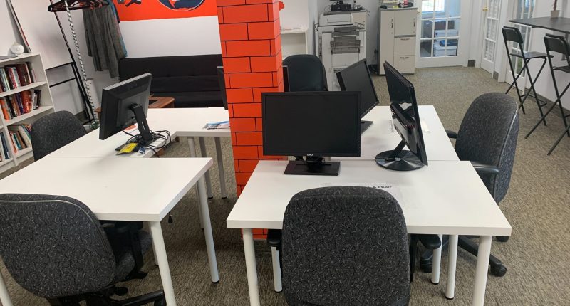 1 Person Coworking Desk