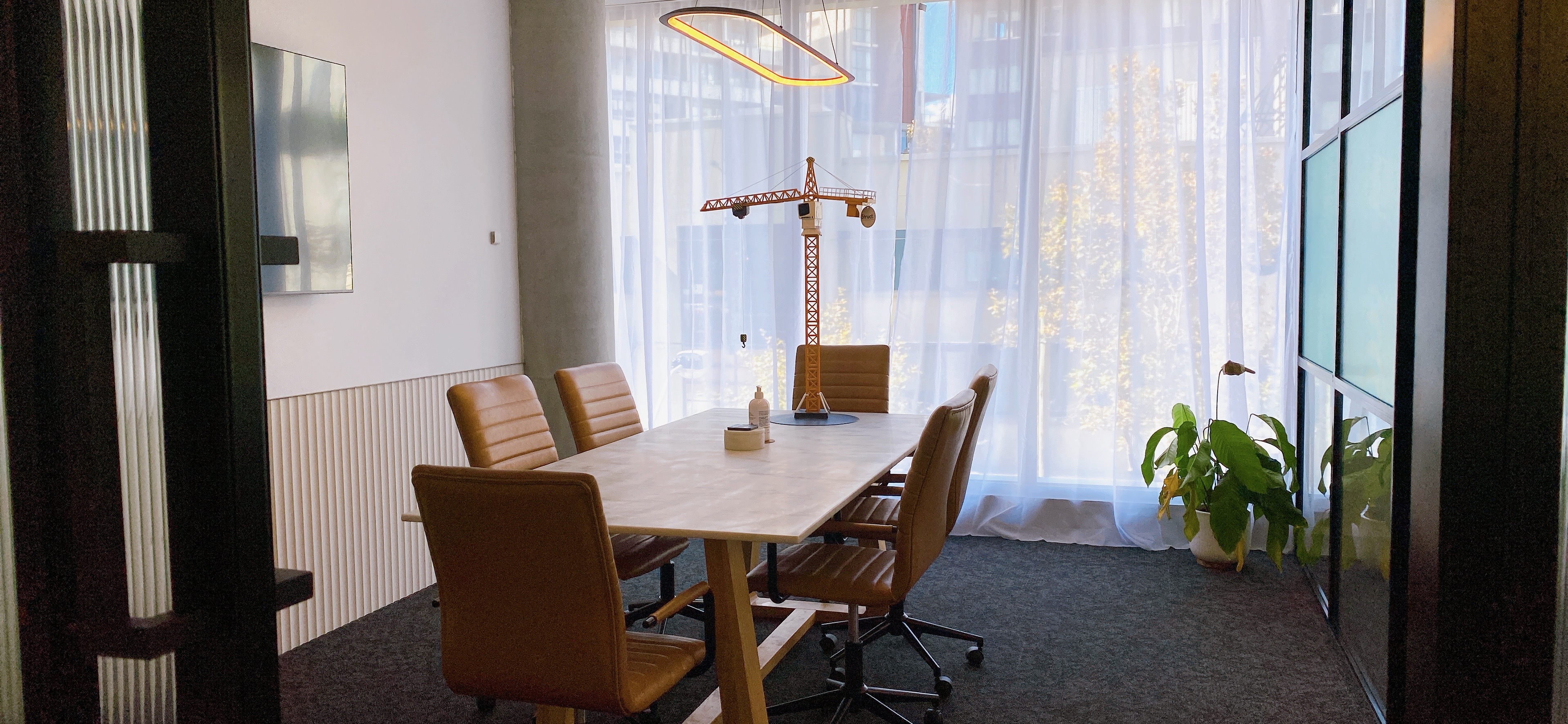 1 Person Shared Office