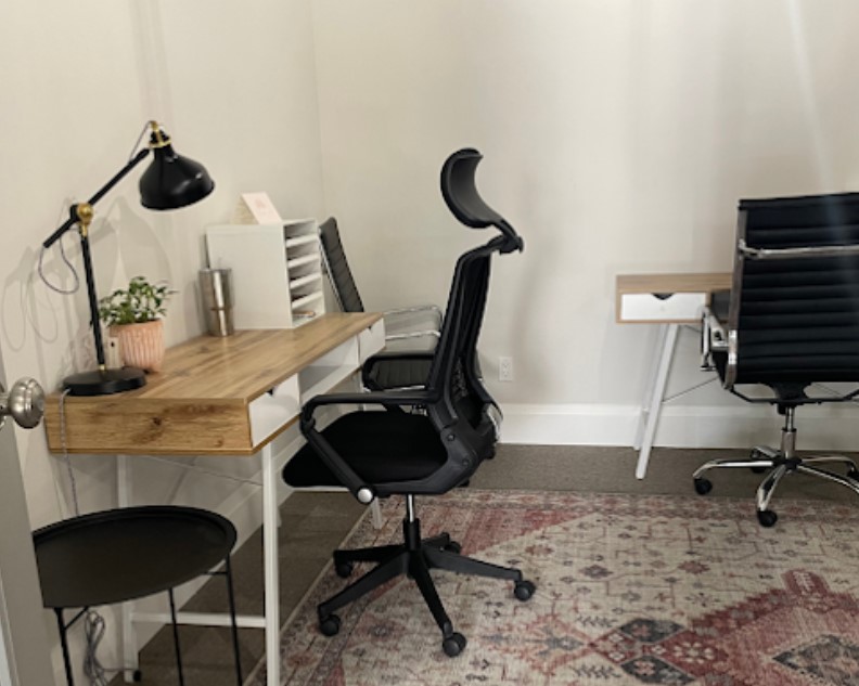 1 Person Coworking Desk