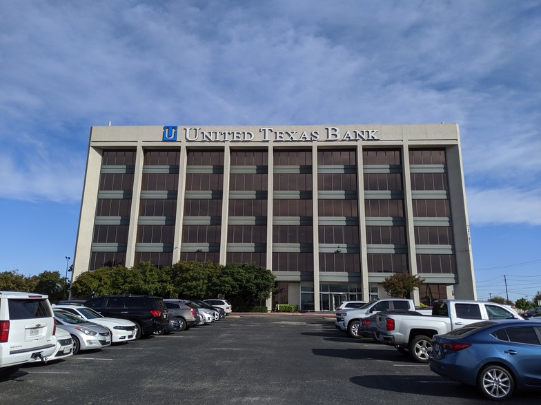 25 Person Enterprise Office at 13101 Preston Rd, Dallas | Office Hub