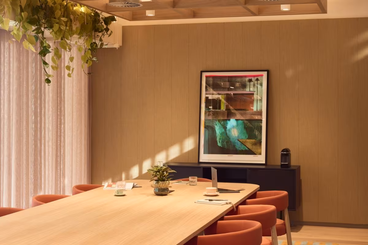 27 Person Private Office