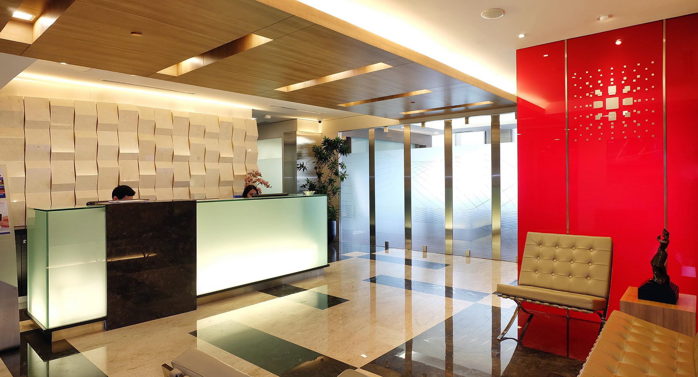 4 Person Coworking Desk