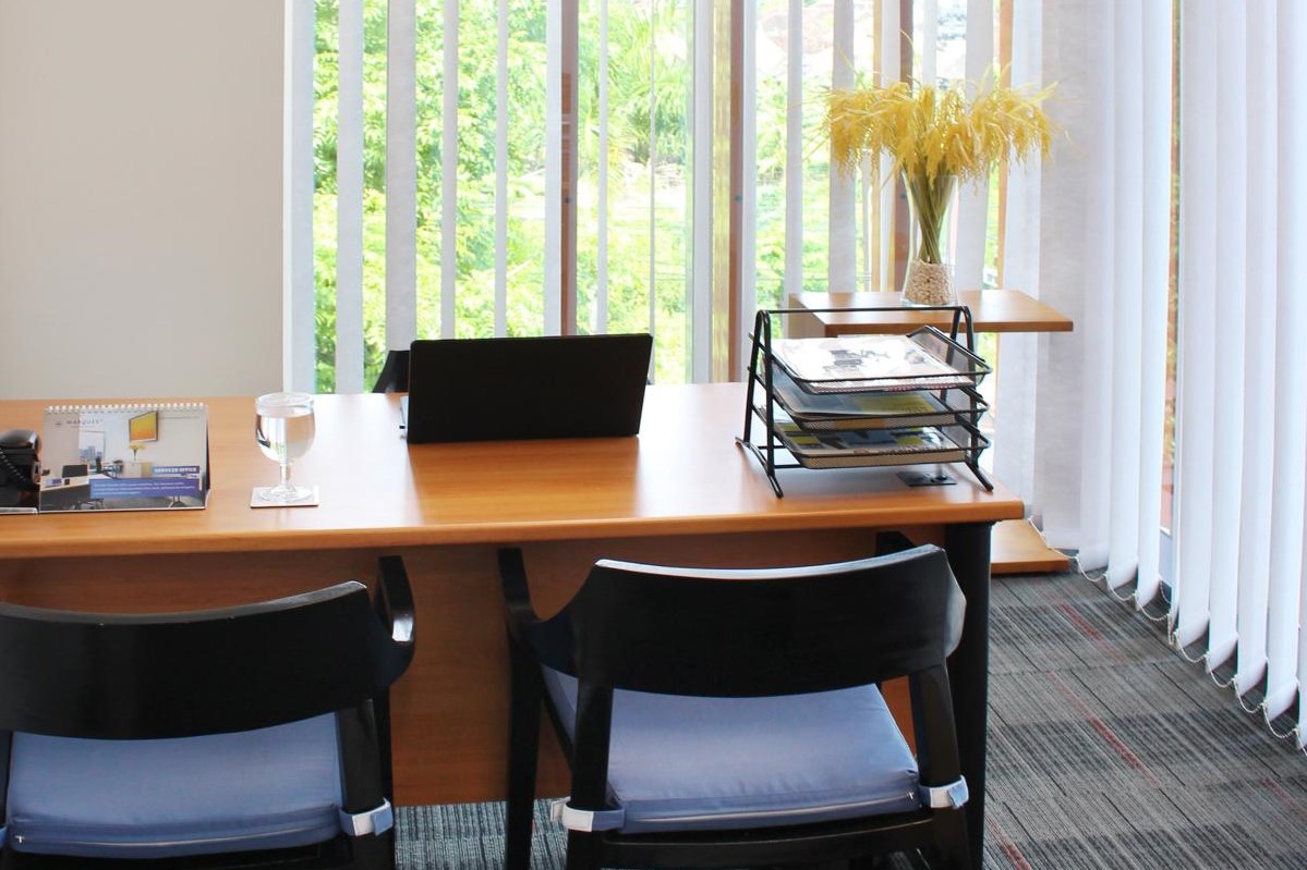 3 Person Private Office