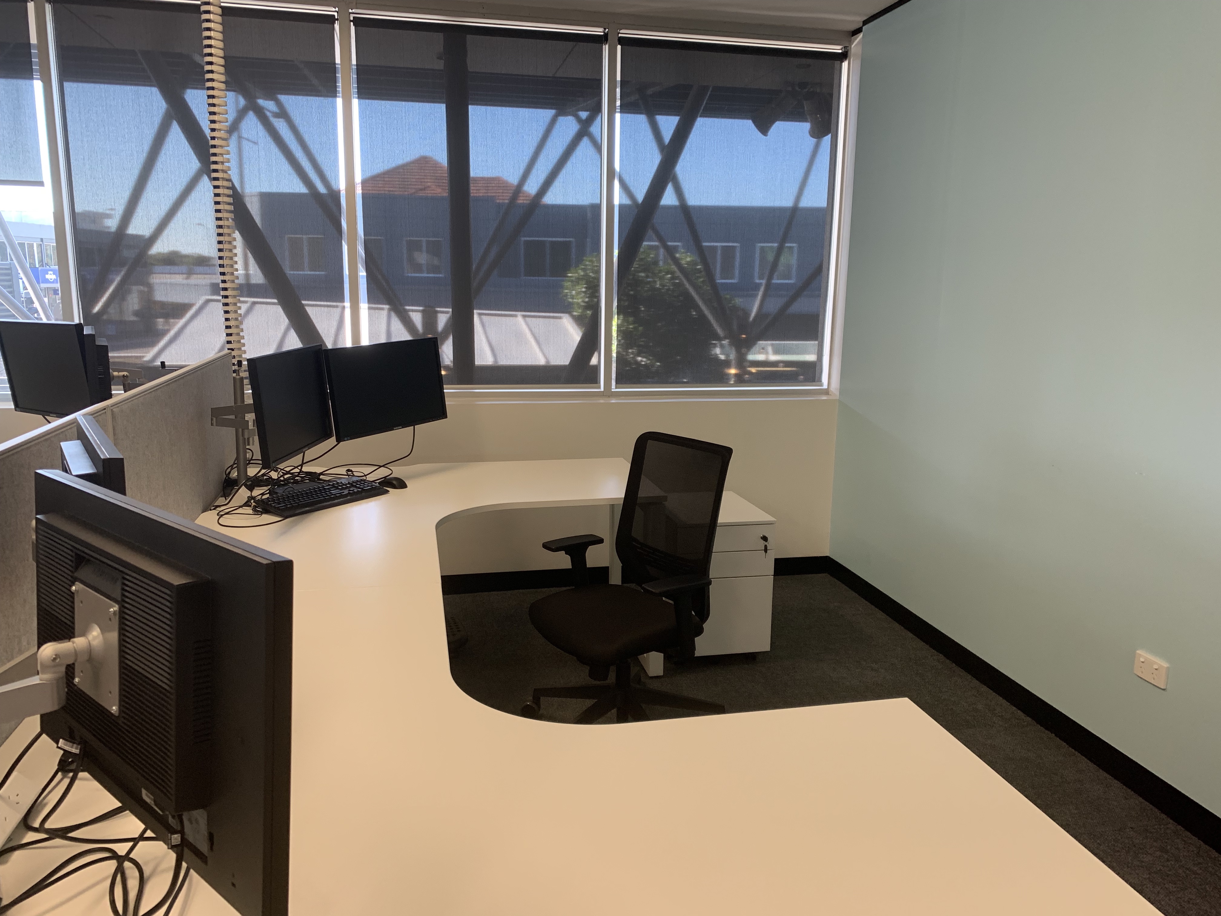 10 Person Private Office