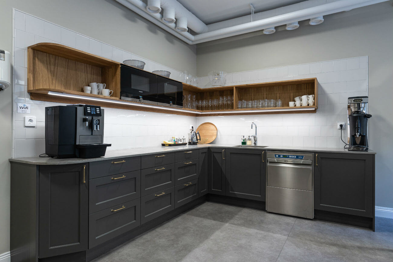 6 Person Private Office