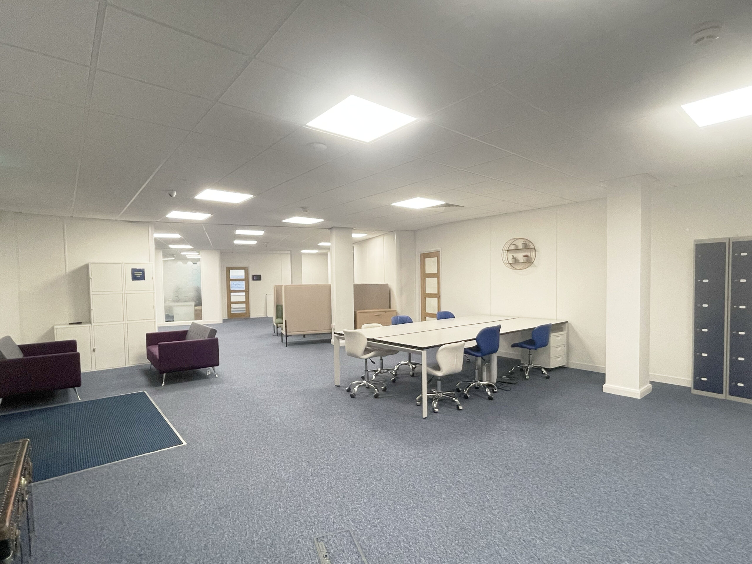 4 Person Coworking Desk