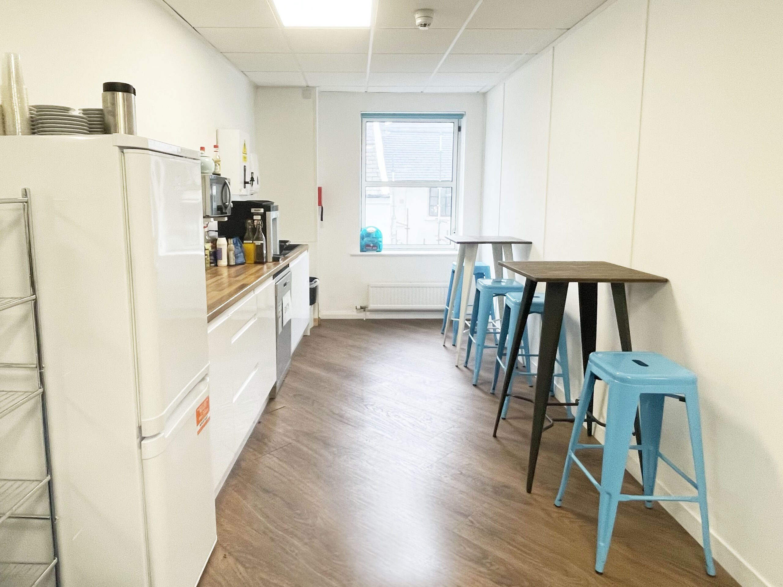 1 Person Coworking Desk