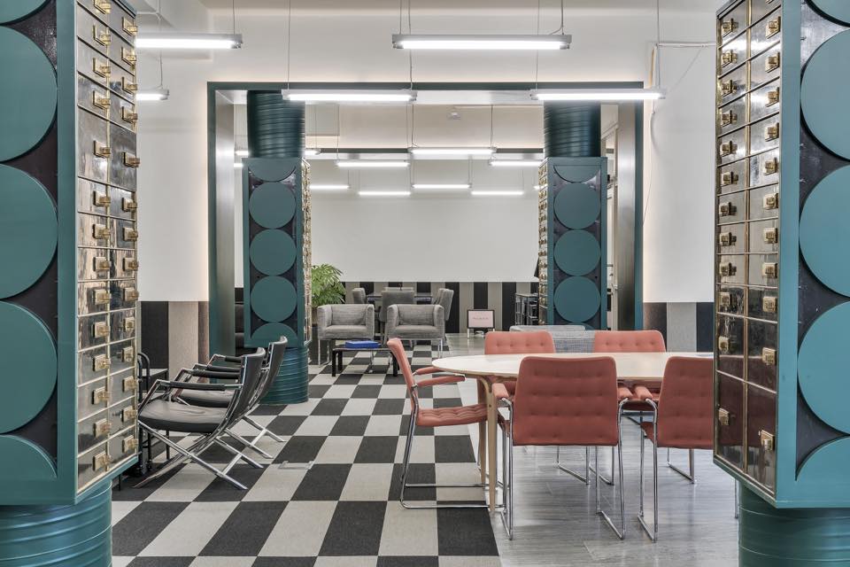 1 Person Coworking Desk