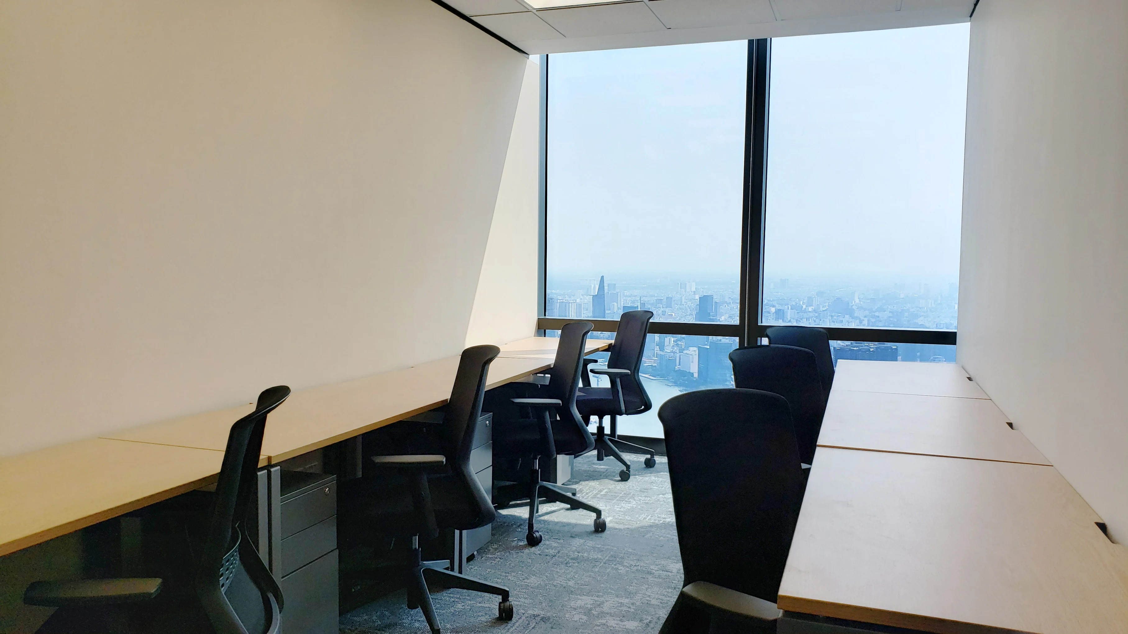 5 Person Coworking Desk