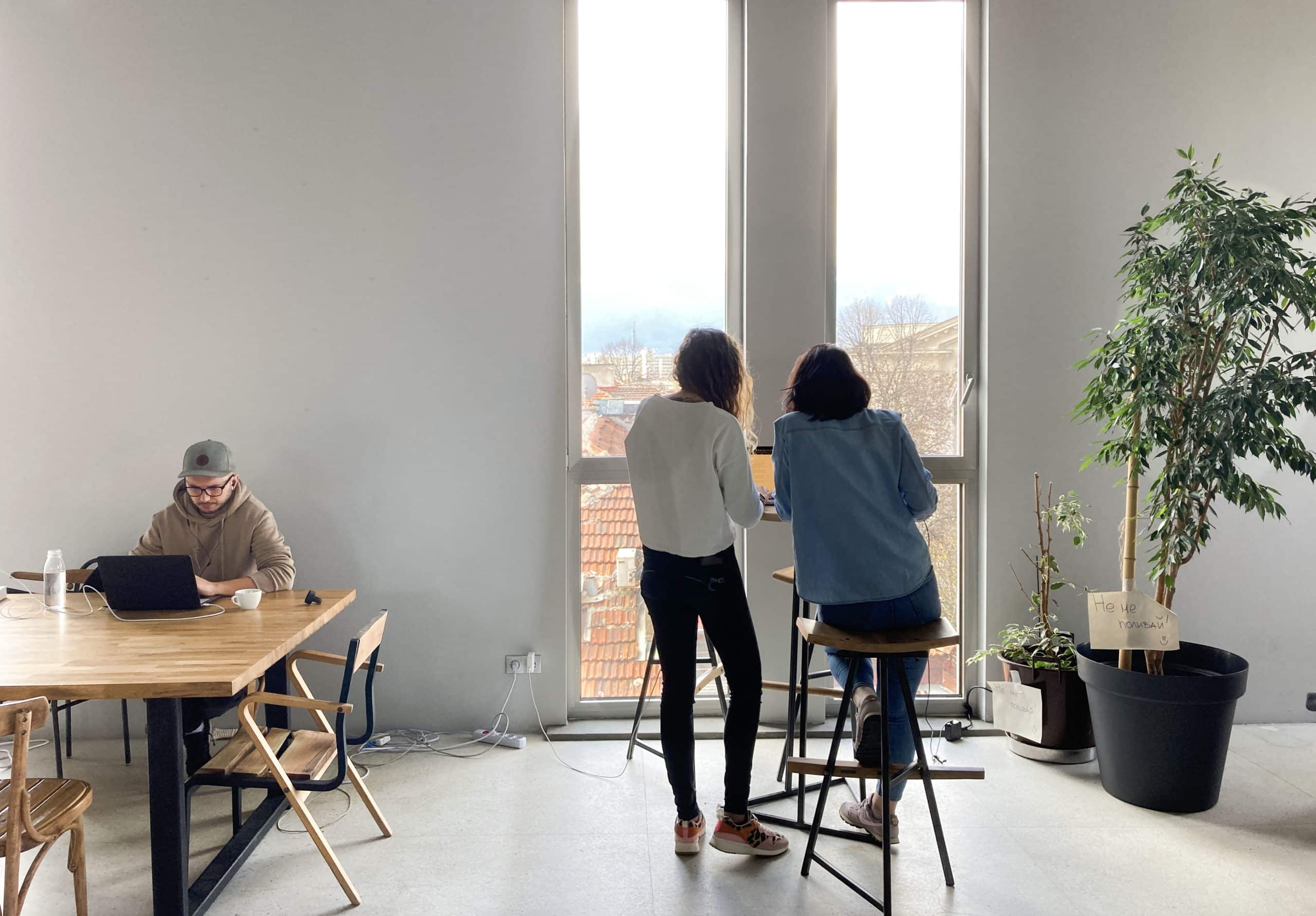 1 Person Coworking Desk