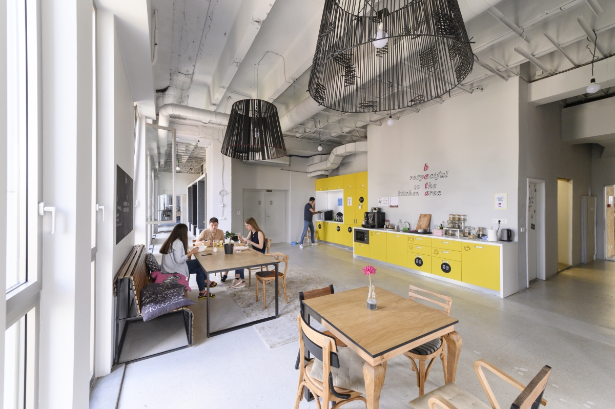 4 Person Private Office