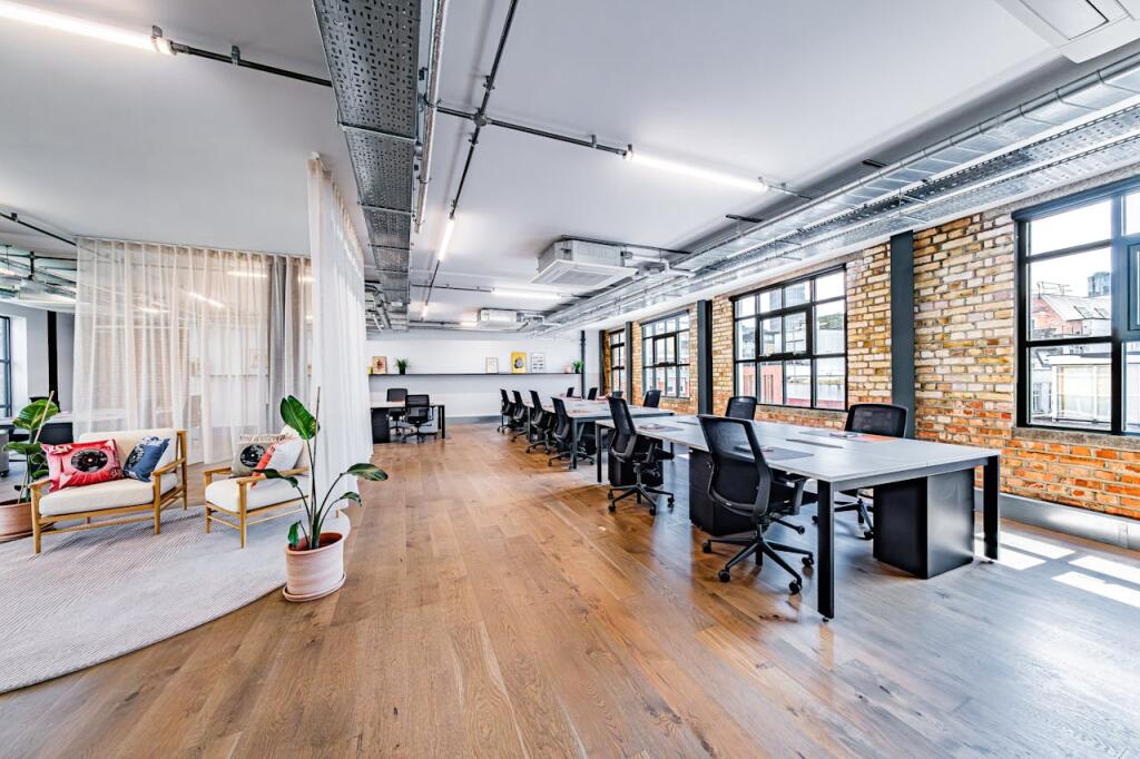 22 Person Private Office