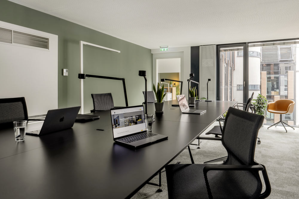 1 Person Coworking Desk