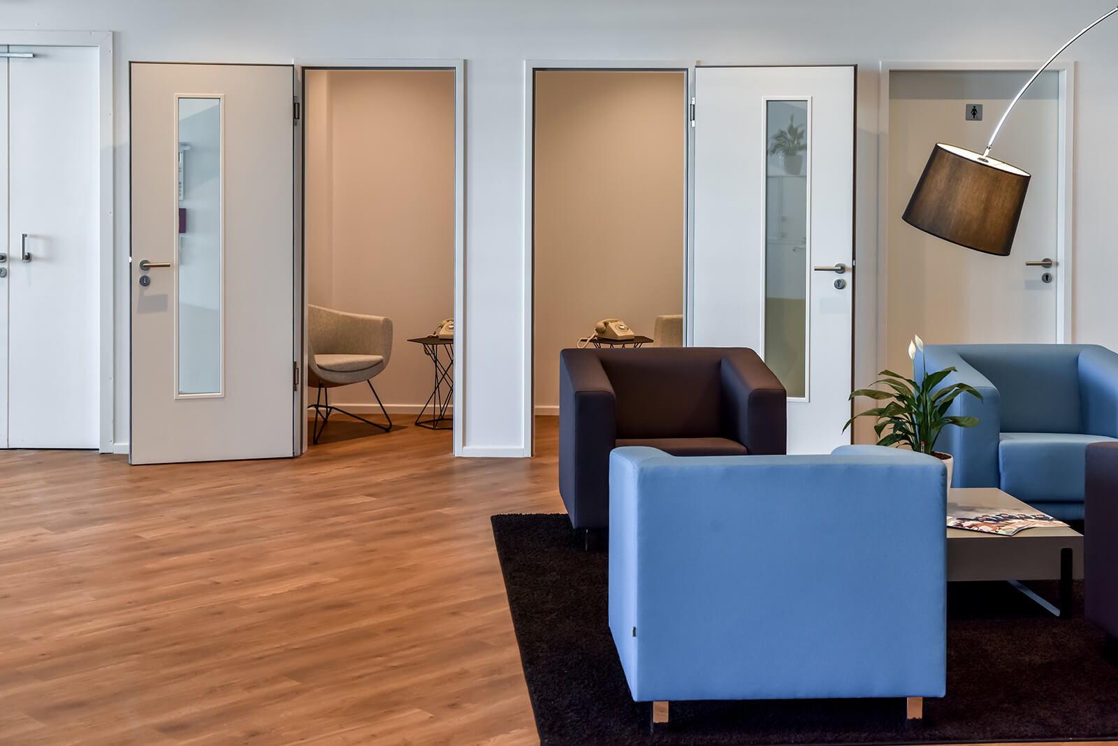 1 Person Coworking Desk