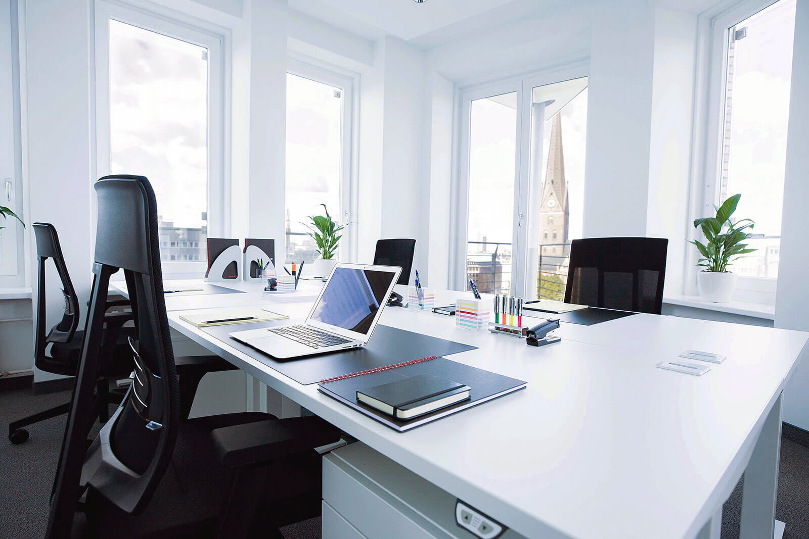 4 Person Coworking Desk