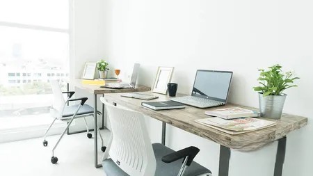 4 Person Private Office
