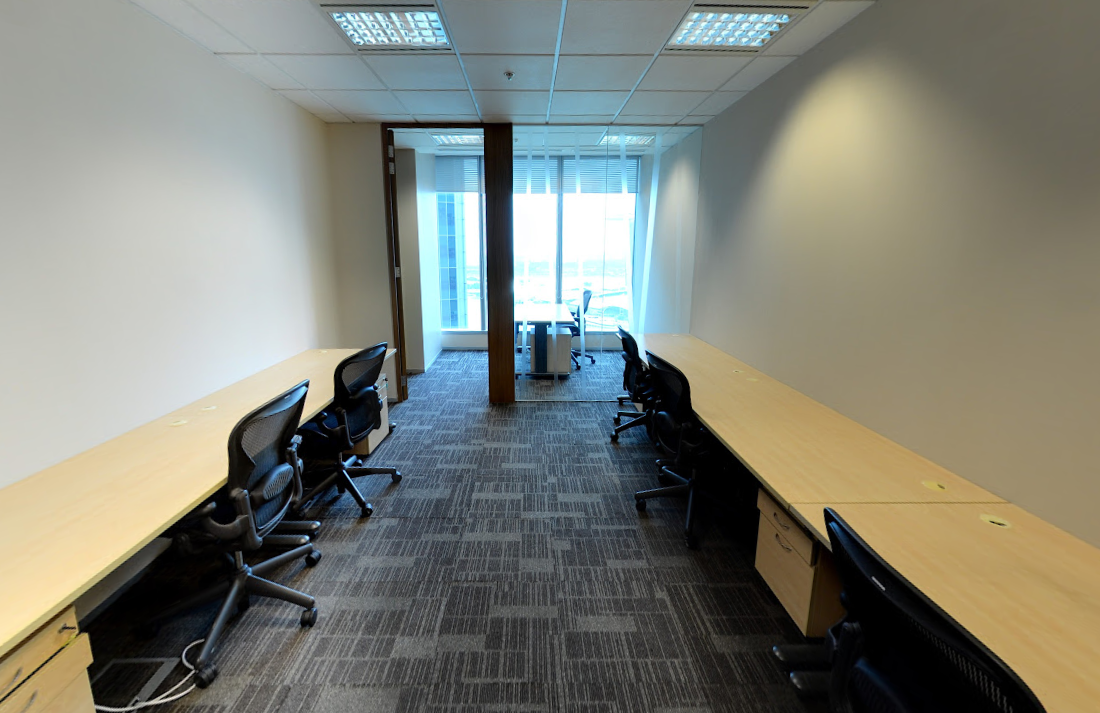 9 Person Private Office