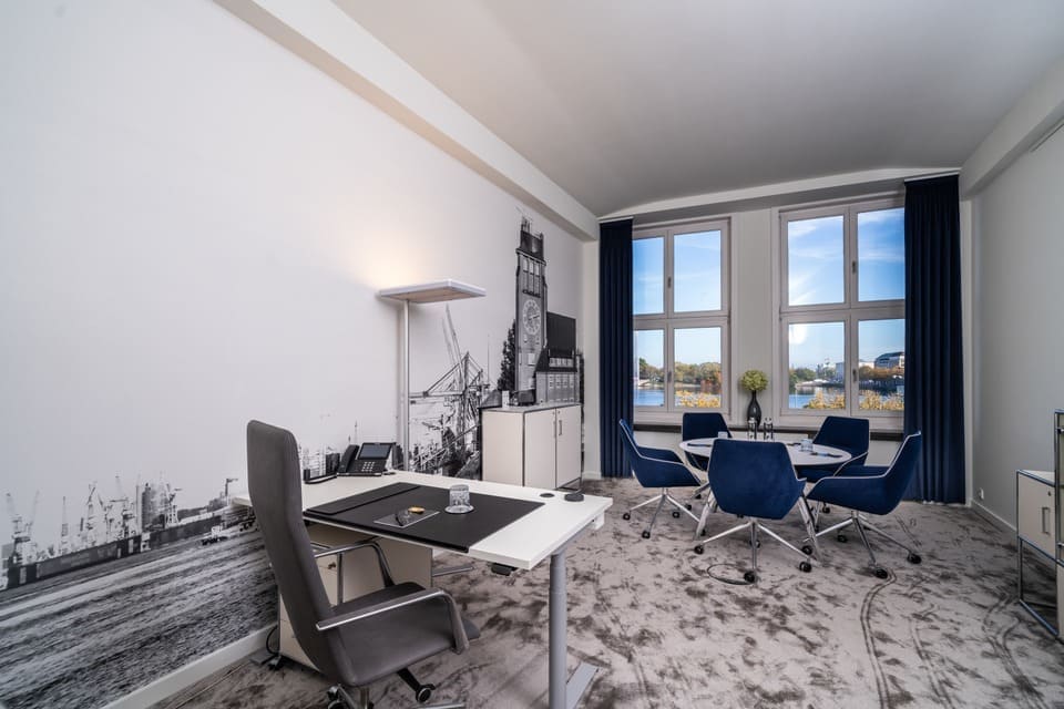 1 Person Coworking Desk