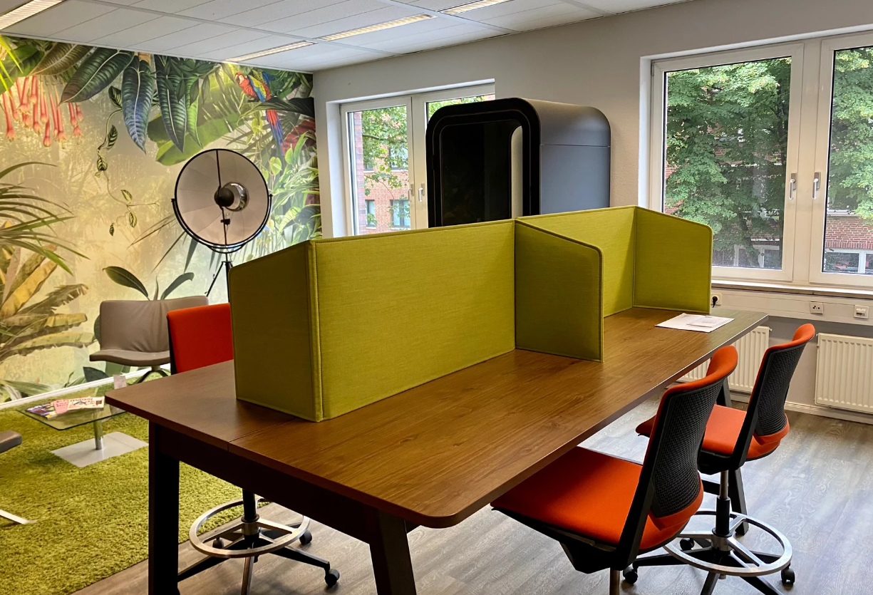 1 Person Coworking Desk