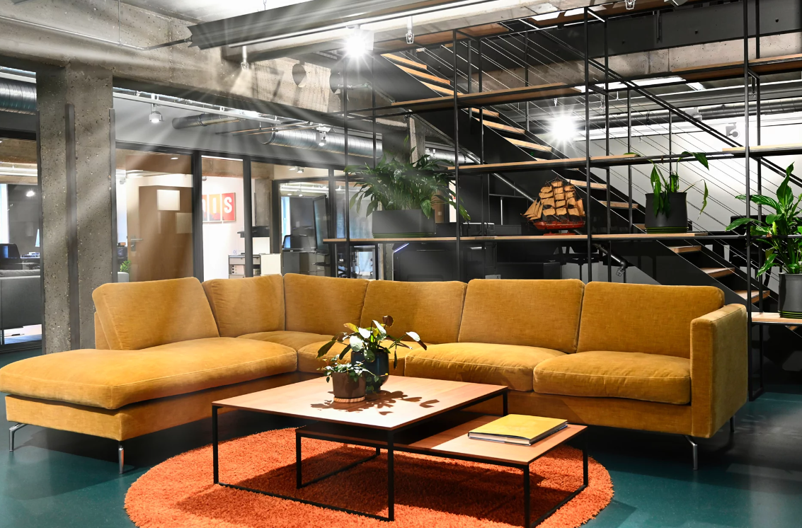 1 Person Coworking Desk