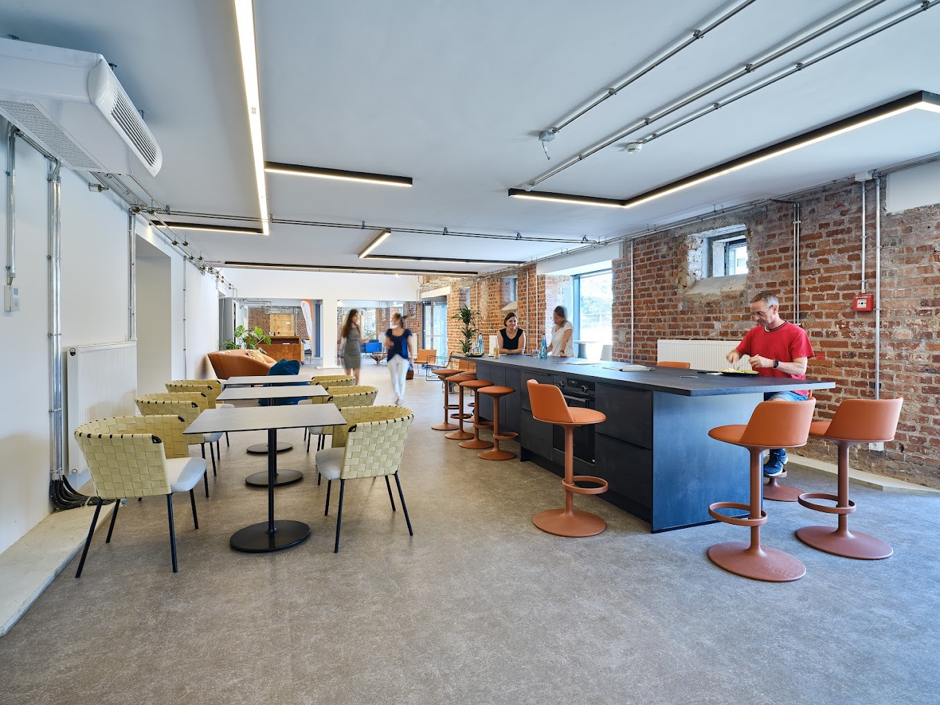 1 Person Coworking Desk