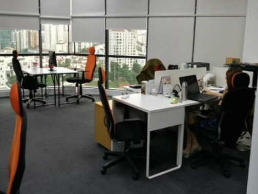 5 Person Coworking Desk