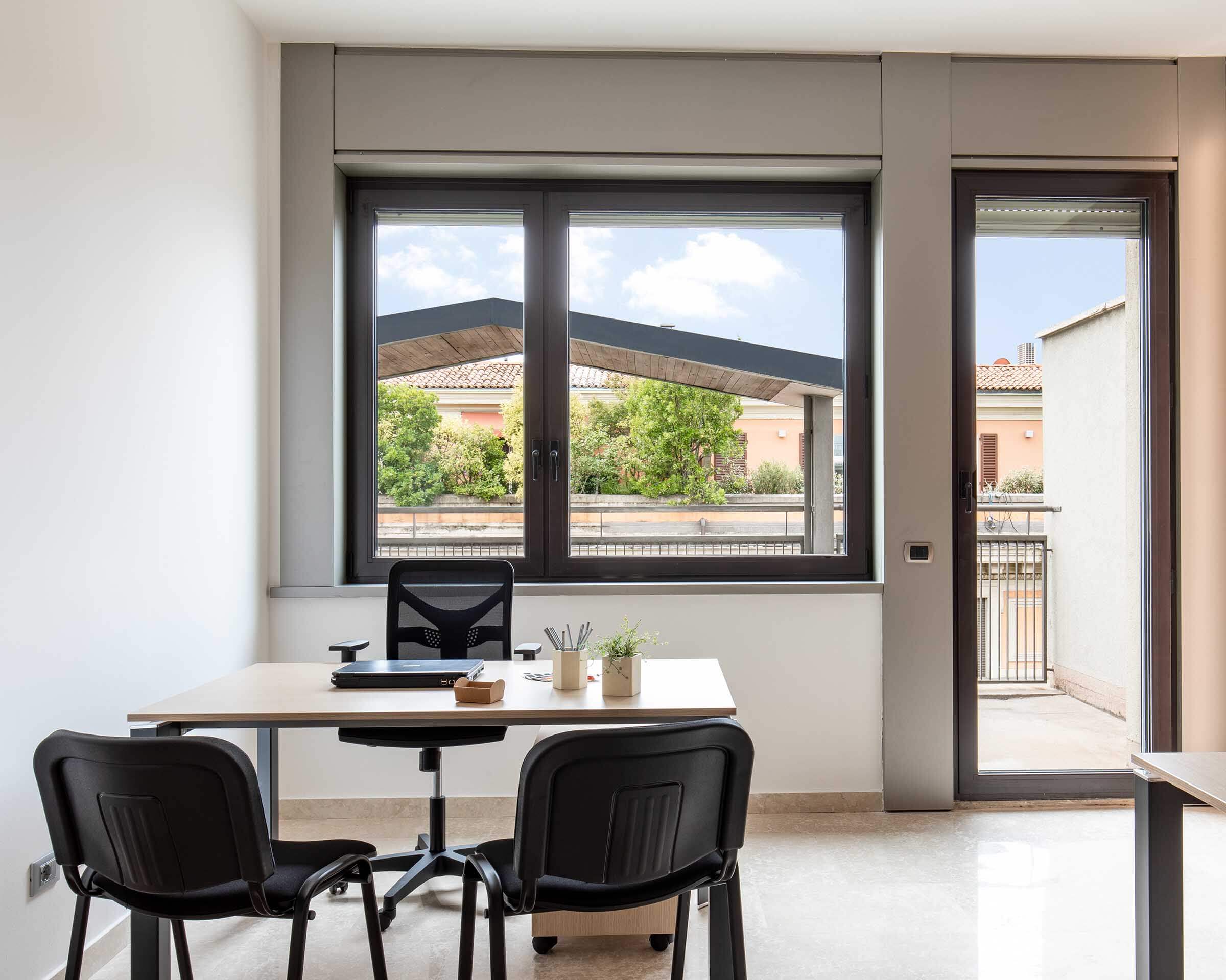 1 Person Private Office