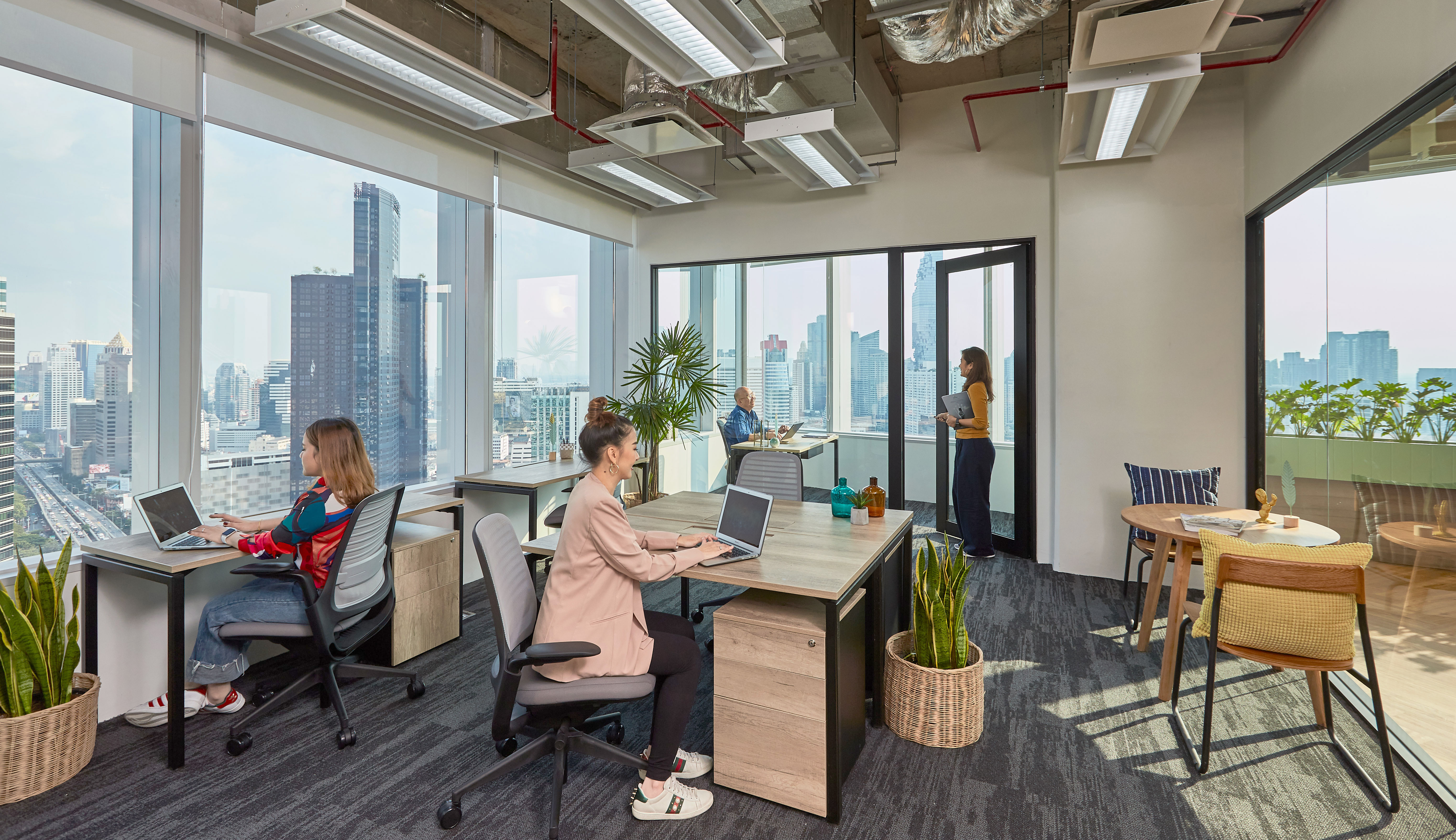 1 Person Coworking Desk