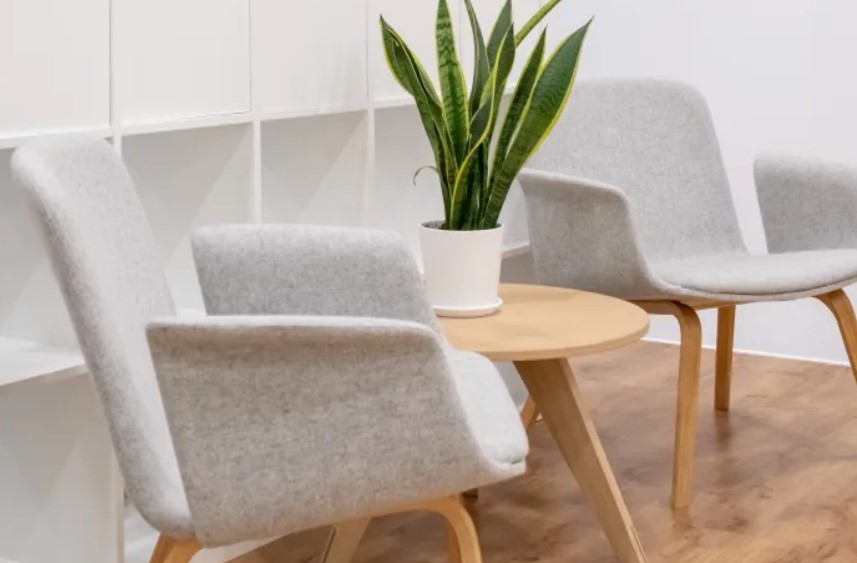 4 Person Private Office