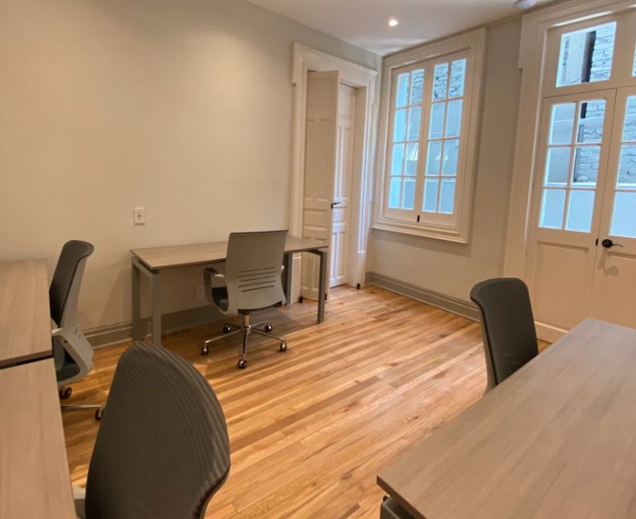 1 Person Coworking Desk