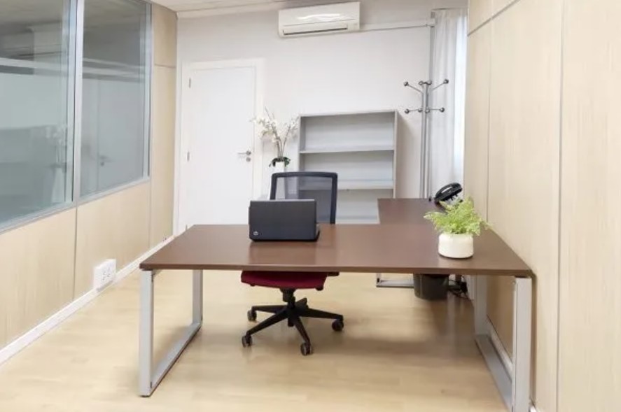 3 Person Private Office