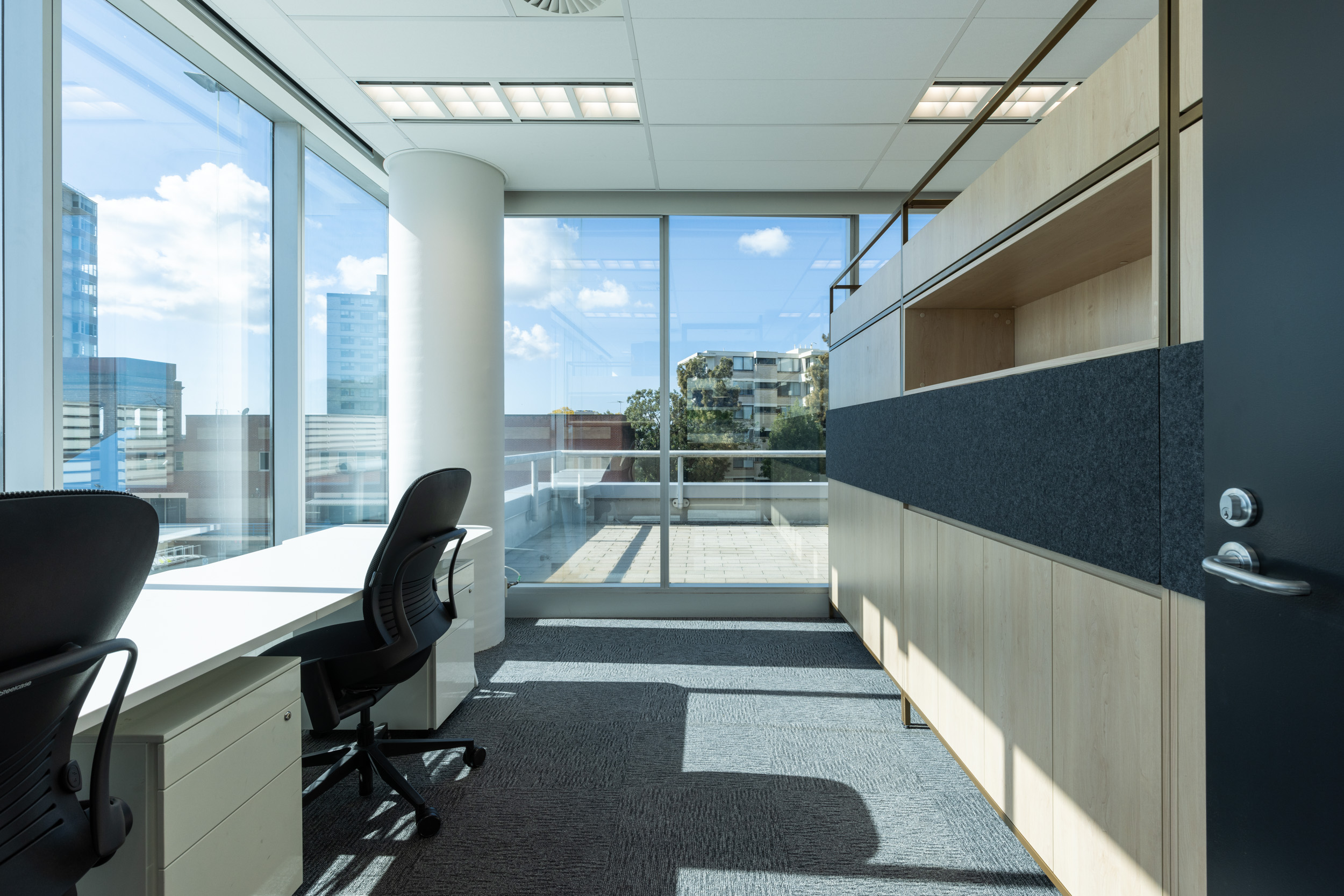 1 Person Coworking Desk