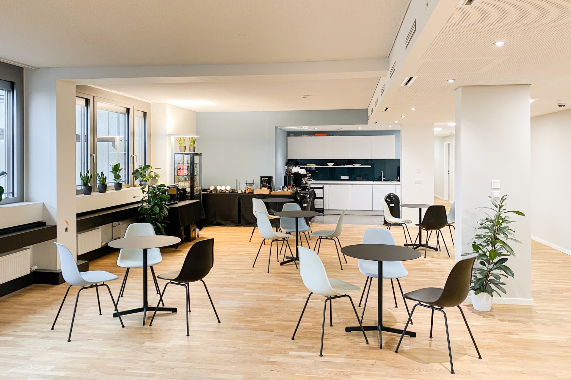 5 Person Private Office