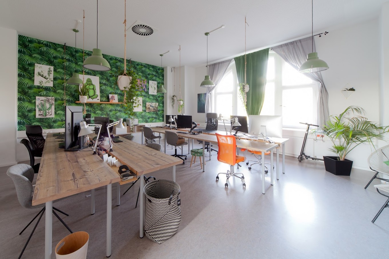 1 Person Coworking Desk