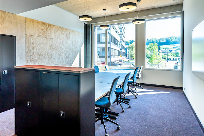 1 Person Coworking Desk