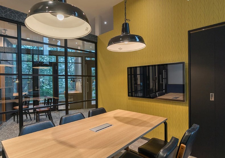 4 Person Private Office