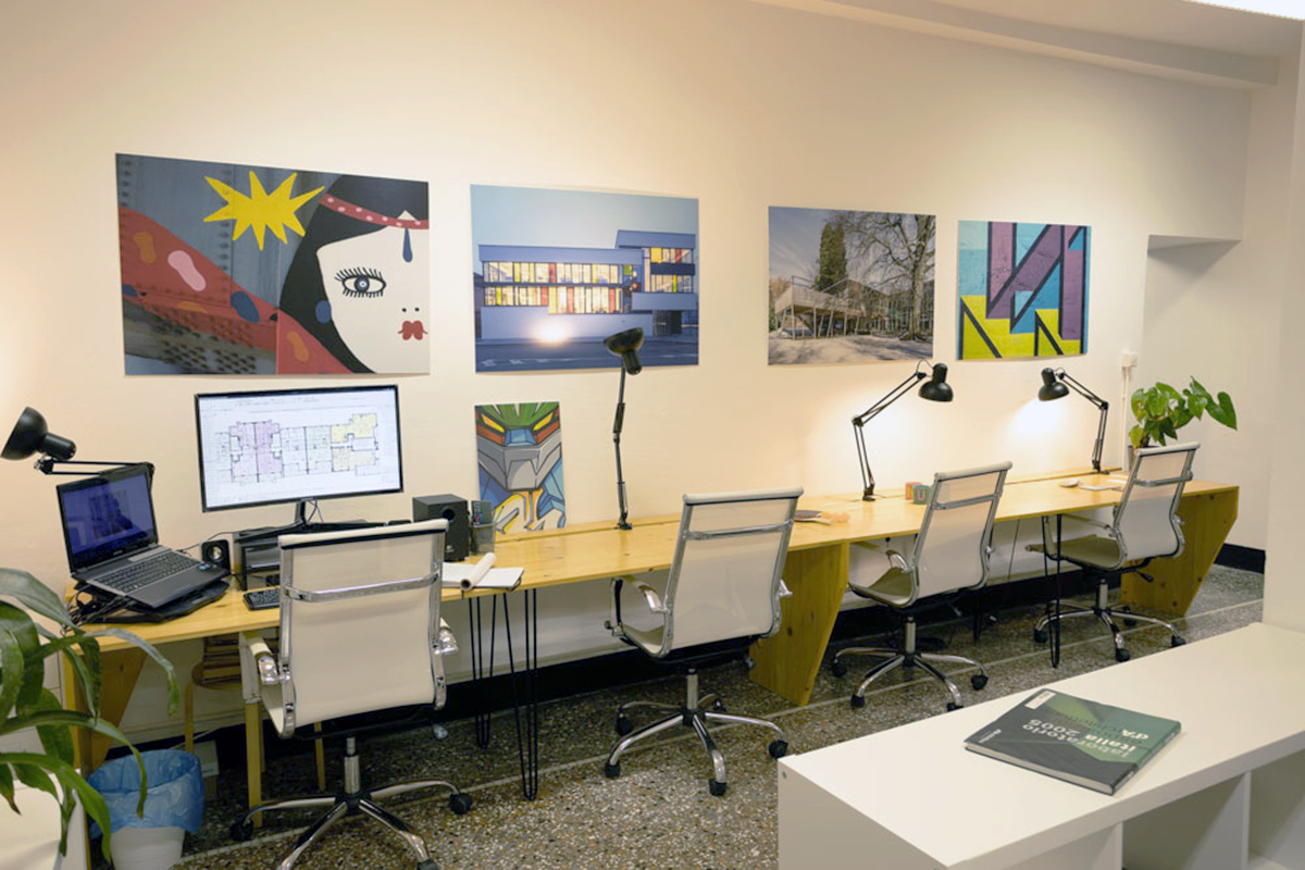 1 Person Coworking Desk