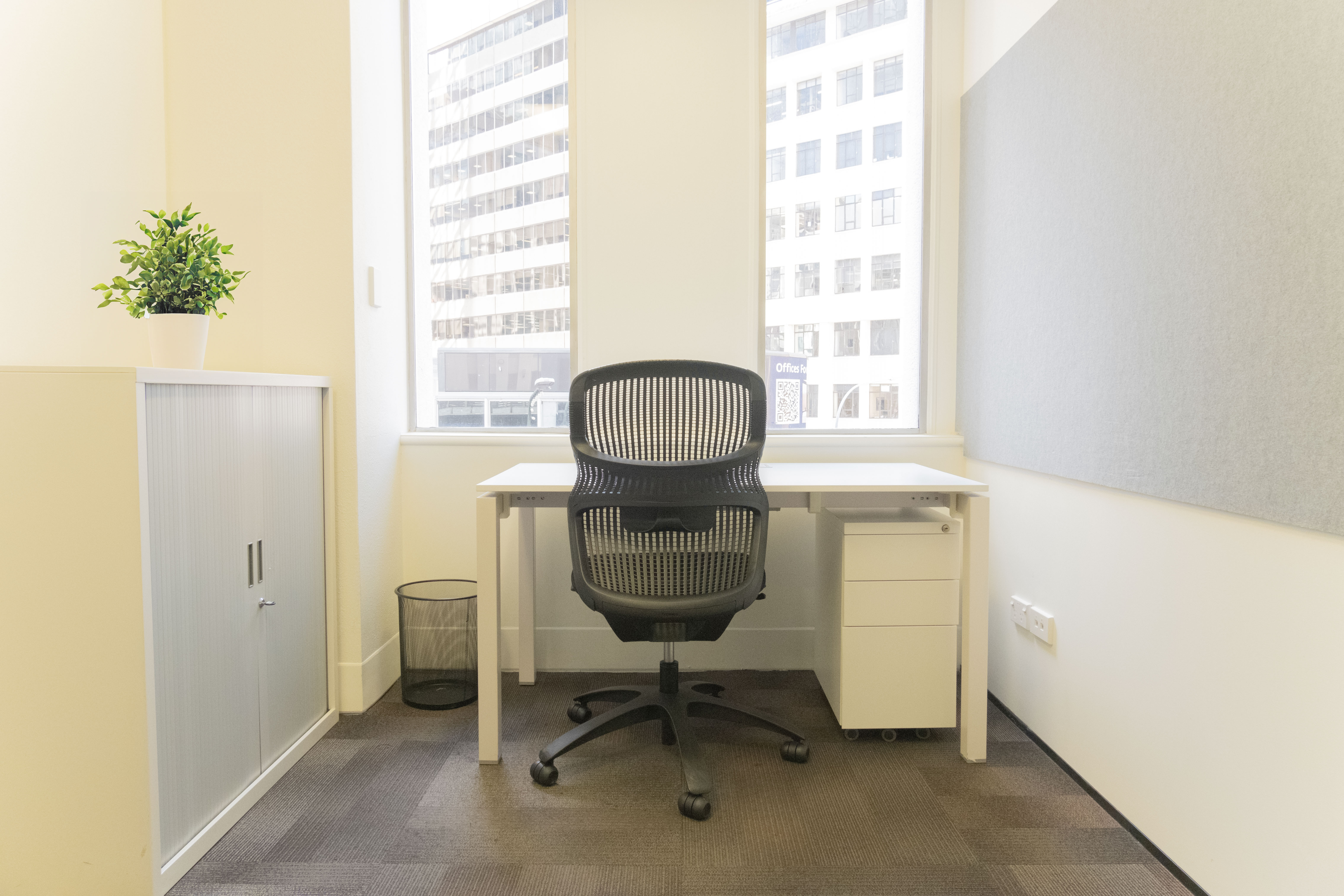 1 Person Private Office