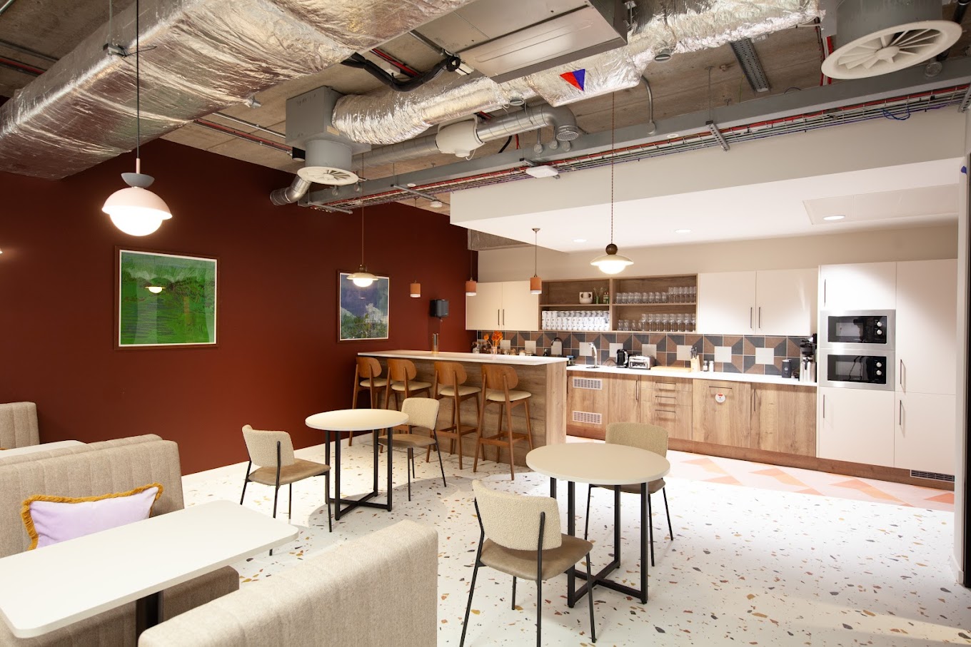 25 Person Private Office