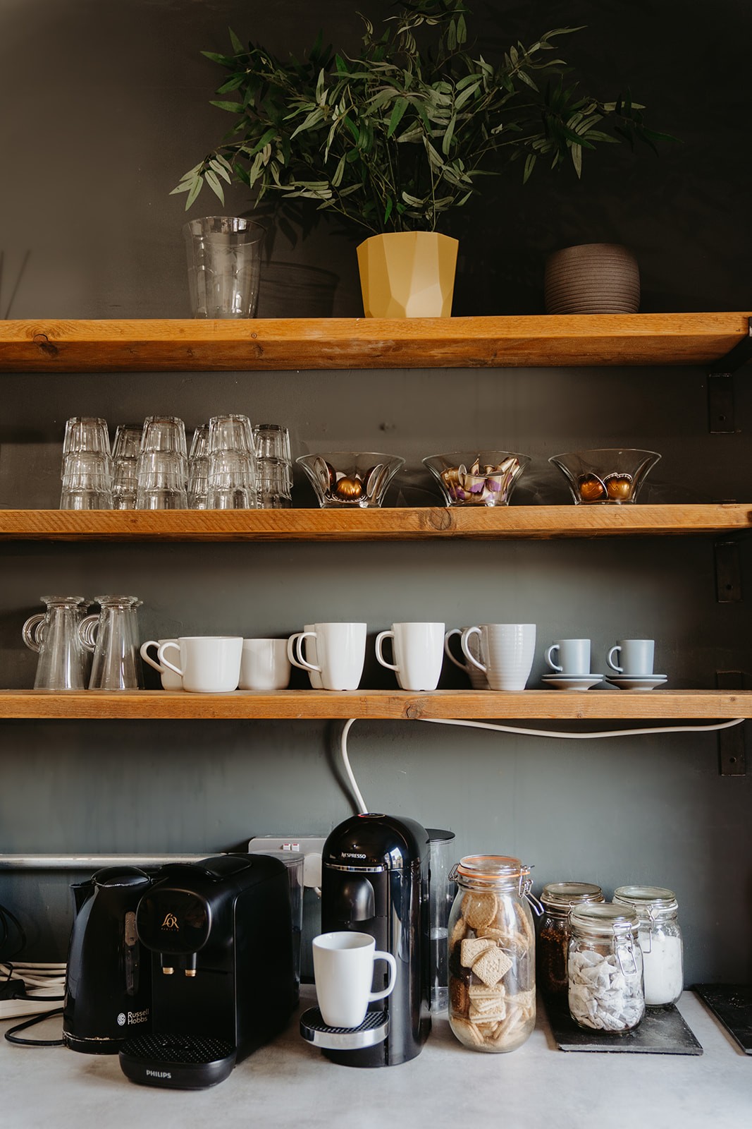 10 Person Private Office